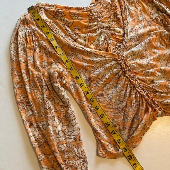 Free People Say the Word Cropped Top Womens Medium Peach Floral Ruched Modal - Picture 10 of 11
